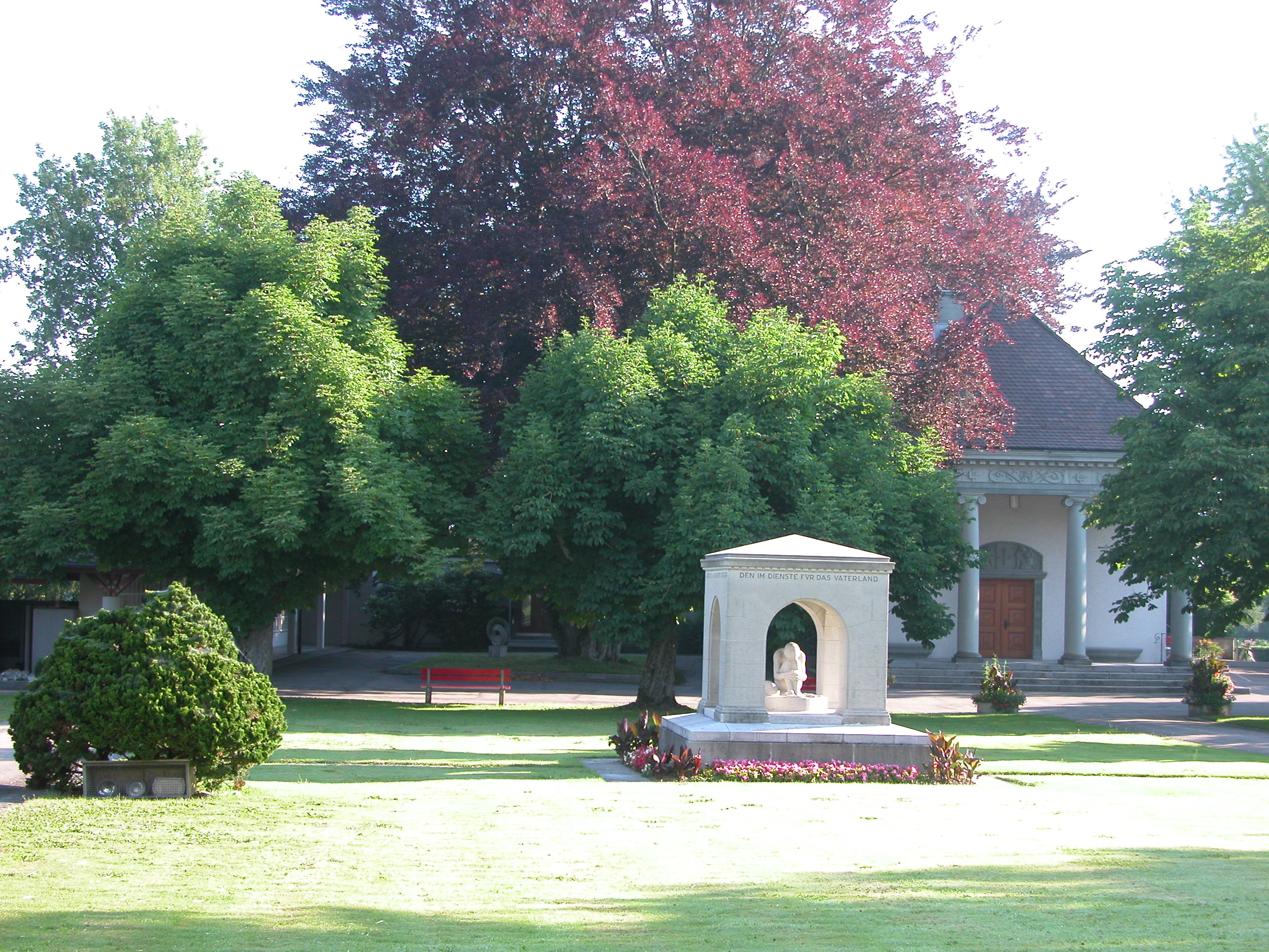 Gedenkfeier auf dem Friedhof