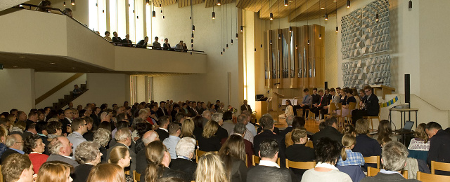 7700 Gottesdienst01